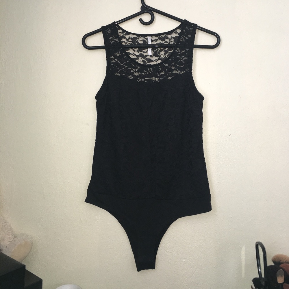 Lace bodysuit-black